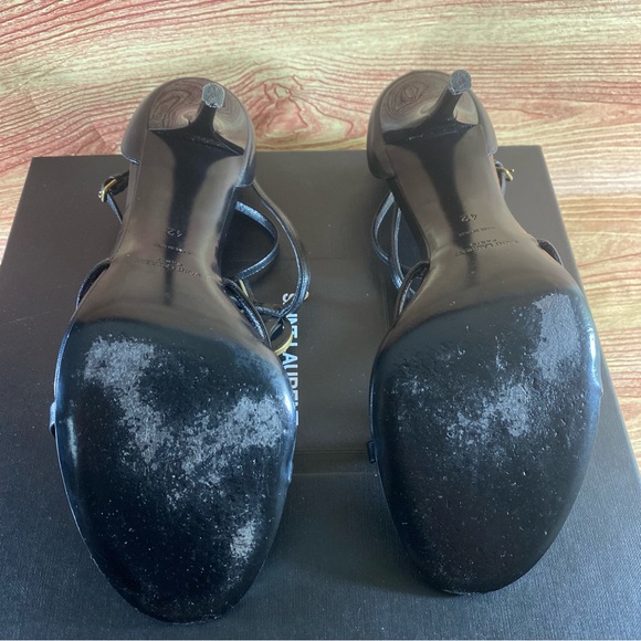 **sold sold**Yves Saint Laurent CASSANDRA SANDALS IN Smooth LEATHER - Picture 7 of 12